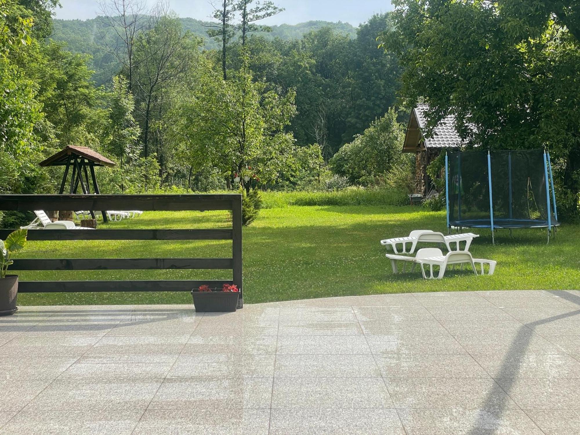 Din Natura Varbilau Kültér fotó